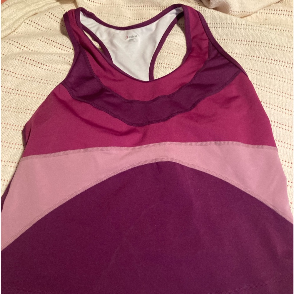 Never used workout top pristine condition size medium